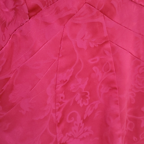 Le Château Bright Pink Sheath Dress – Shiny Cocktail Party - Picture 5 of 9